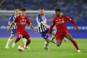 Wijnaldum está na mira do Barcelona (Crédito: GettyImages)