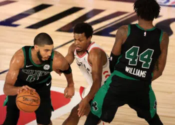 Celtics abrem 2 a 0 contra os Raptors (Crédito: GettyImages)