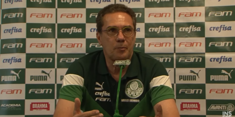 Vanderlei Luxemburgo, treinador do Palmeiras (Crédito: Transmissão TV Palmeiras)