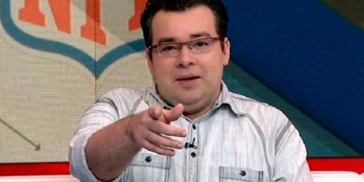 Em narração, Rômulo Mendonça brinca com ‘recepção’ de Thiago Neves pela torcida do Atlét (Crédito: Transmissão/ ESPN)