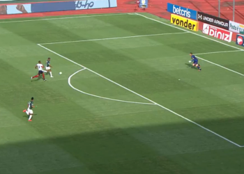 Atlético-GO e Palmeiras duelaram no Brasileirão (Crédito: Transmissão Premiere - 25/10/2020)