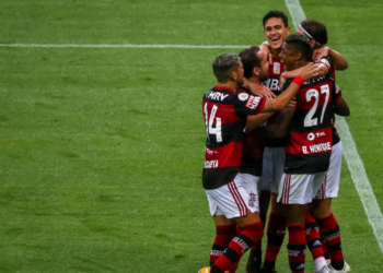 Com mais um gol de Pedro, Flamengo faz 3 a 1 no Athletico-PR no Maracanã (Crédito: GettyImages)