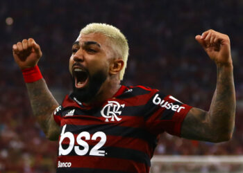 Gabigol se livra das muletas após exame indicar redução de edema e Flamengo avalia volta na Libertadores (Crédito: GettyImages)