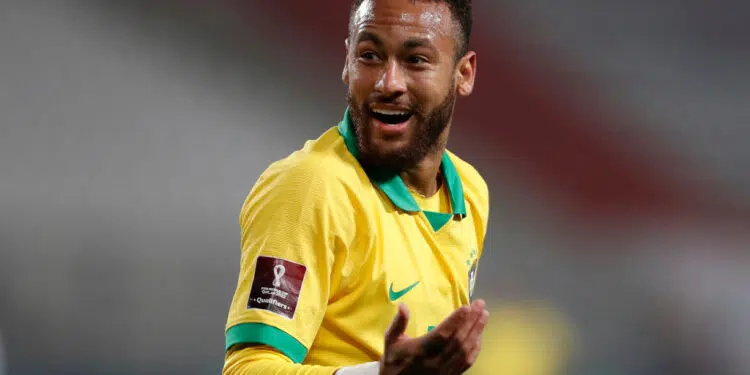 Neymar Jr marca três vezes pela Seleção Brasileira (Crédito: GettyImages)