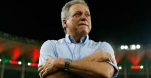 Do grupo de risco, Abel Braga testa positivo para coronavírus e não comanda o Internacional diante do Fluminense (Crédito: GettyImages)