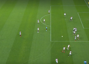 Corinthians sai na frente, mas Atlético-MG vira e assume a liderança do Brasileirão (Crédito: Transmissão Premiere)