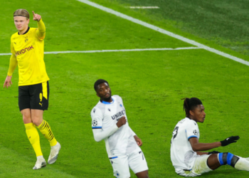 Haaland comemorando seu primeiro gol na partida (Crédito: GettyImages)