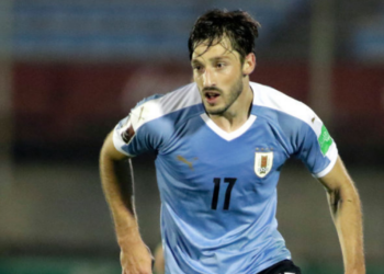 Matías Viña testa positivo para coronavírus e se torna desfalque para o Uruguai diante do Brasil (Crédito: GettyImages)