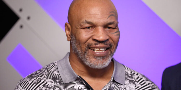 Mike Tyson revela que usou pênis falso para escapar do doping (Crédito: GettyImages)