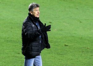 Renato Gaúcho em ação pelo Grêmio (Crédito: GettyImages)
