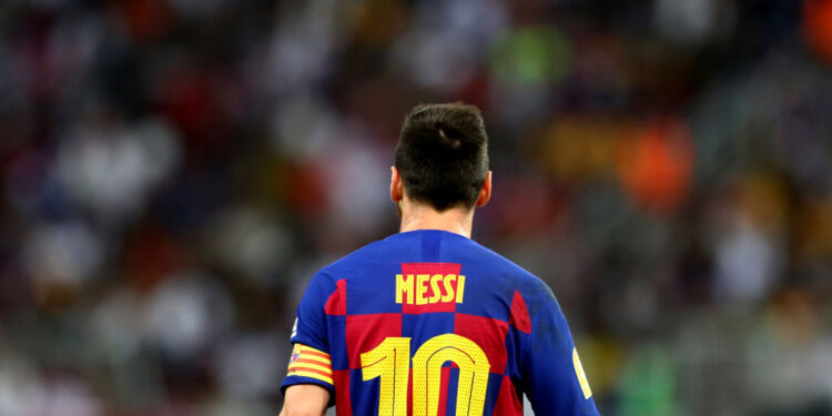 Jogadores do Barcelona não entram em acordo com clube por redução salarial e caso de Messi chama atenção (Crédito: GettyImages)