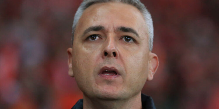 Tiago Nunes comenta sobre saída do Corinthians e opina sobre futebol brasileiro (Crédito: GettyImages)