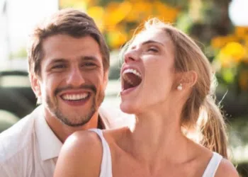Nadadora Bia Feres revela que está grávida do seu primeiro filho com Mauricio Sirotsky (Crédito: Reprodução/Instagram)
