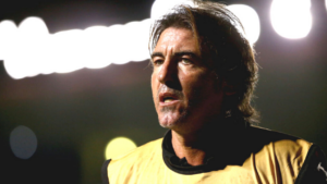 Após pedidos, Vasco deve manter treinador até o clássico contra o Fluminense (Crédito: GettyImages)