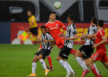 Atlético-MG e Internacional duelaram no Brasileirão (Crédito: GettyImages)