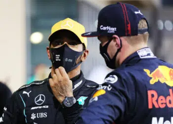 Lewis Hamilton volta às atividades após infecção por covid-19 (Crédito: GettyImages)