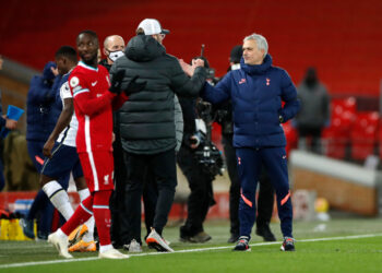 Mourinho reclama de postura de Klopp em Liverpool x Tottenham: “Eu teria sido expulso” (Crédito: GettyImages)