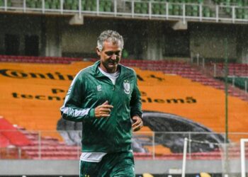 Lisca em ação pelo América Mineiro (Crédito: Divulgação/América-MG)