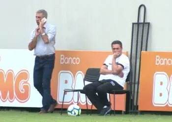 Luxemburgo recebe primeiro contato do Vasco (Crédito: Transmissão)