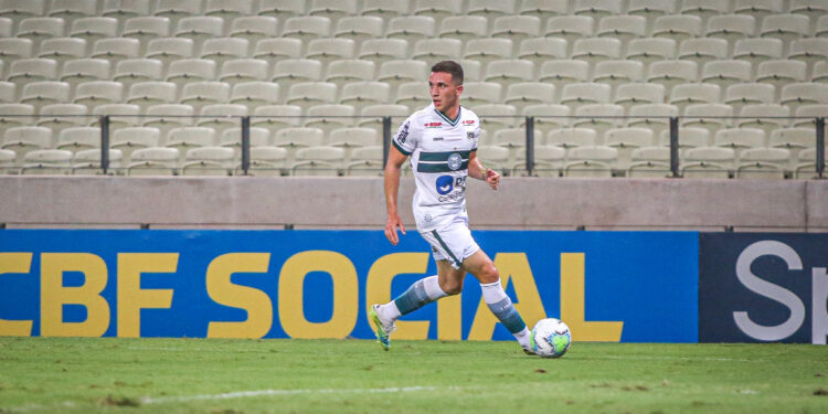 Nathan comemora titularidade e mira sequência pelo Coritiba (Crédito: Divulgação/Coritiba)