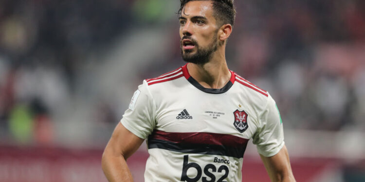 Pablo Marí em ação pelo Flamengo (Crédito: GettyImages)