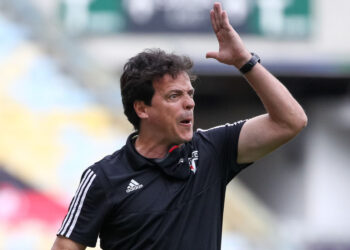 Fernando Diniz naõ deve ficar no São Paulo na temporada de 2021 (Crédito: Getty Images)