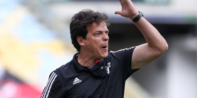 Fernando Diniz naõ deve ficar no São Paulo na temporada de 2021 (Crédito: Getty Images)