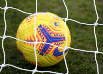 Técnico é multado em R$ 180 mil por criticar árbitro da Premier League (Crédito: GettyImages)