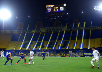 Conmebol libera áudio do VAR em lance polêmico de Boca x Santos: “Choque de futebol” (Crédito: GettyImages)