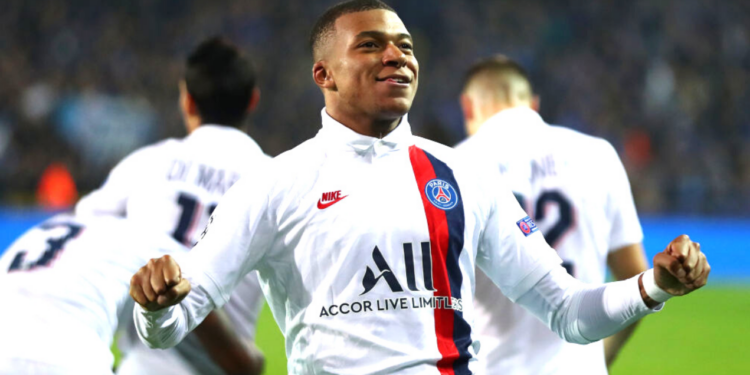 Mbappé comemorando gol pelo Paris Saint-Germain (Crédito: GettyImages)