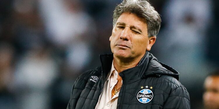 Renato Gaúcho em ação pelo Grêmio (Crédito: GettyImages)