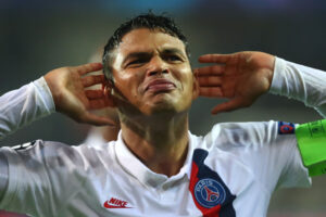 Thiago Silva comemorando gol pelo PSG (Crédito: GettyImages)