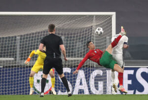 Cristiano Ronaldo em ação pela Seleção de Portugal (Crédito: GettyImages)