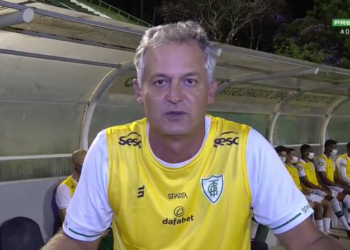 Lisca questiona tabela da Copa do Brasil e critica CBF por jogos na pandemia: “É hora de segurar a vida” (Crédito: Reprodução/ Premiere)