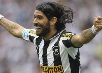 Loco Abreu na época em que era jogador do Botafogo (Crédito: GettyImages)