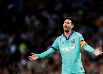 Messi em ação com a camisa do Barcelona (Crédito: GettyImages)