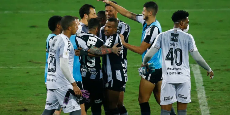 Botafogo segue de olho em Anselmo Ramon (Crédito: GettyImages)