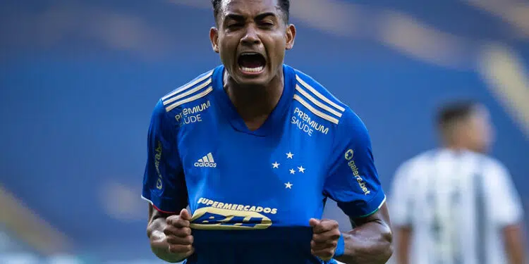 Cruzeiro está com atrasos salariais e vive dificuldade financeira (Crédito: Bruno Haddad / Cruzeiro)