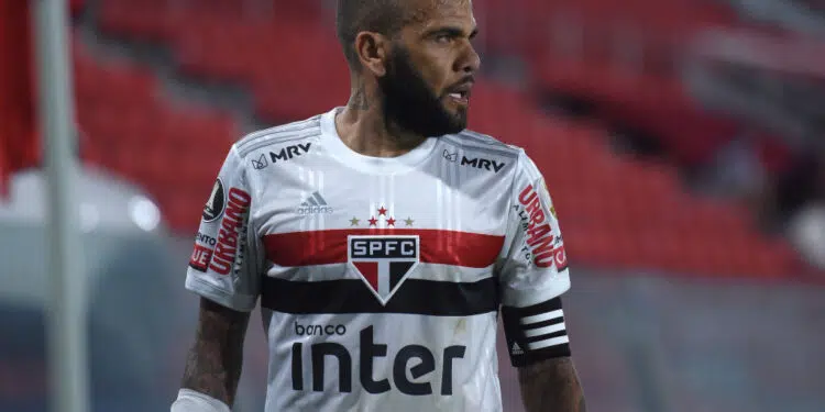 Daniel Alves critica criação da Superliga europeia (Crédito: GettyImages)