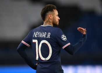 Neymar em ação pelo Paris Saint-Germain (Crédito: GettyImages)
