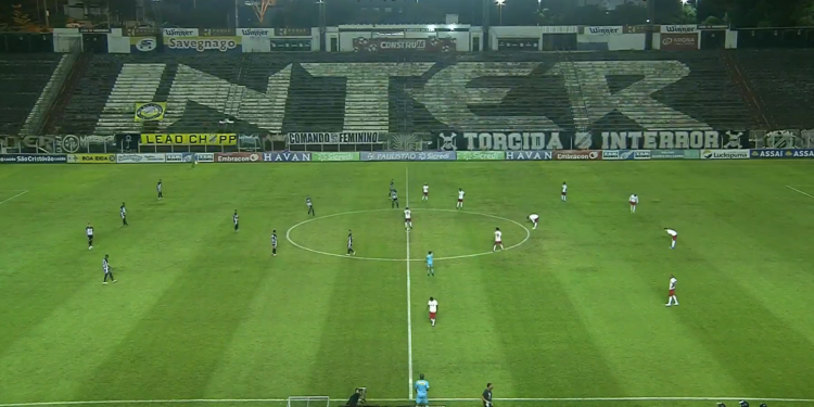 Inter de Limeira e Bragantino duelaram no Campeonato Paulista (Crédito: Transmissão SporTV2 - 15/04/2021)