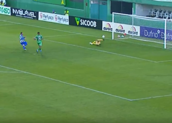 Avaí empata com a Chapecoense e confirma título do Campeonato Catarinense (Crédito: Transmissão/ Premiere)
