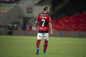 Éverton Ribeiro pode estar de saída do Flamengo e Marcos Braz falou sobre (Crédito: Alexandre Vidal/Flamengo)