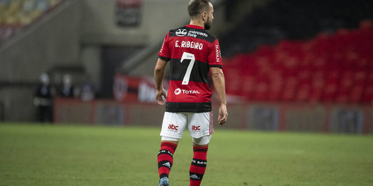 Éverton Ribeiro pode estar de saída do Flamengo e Marcos Braz falou sobre (Crédito: Alexandre Vidal/Flamengo)