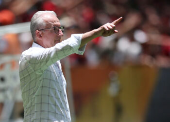 Dorival Júnior é um dos técnicos mais experientes do futebol brasileiro (Crédito: GettyImages)