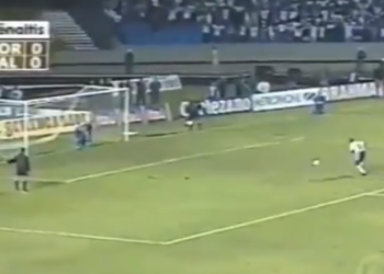 Palmeiras supera o Corinthians nas quartas da Libertadores de 1999 (Crédito: Transmissão/ Globo)