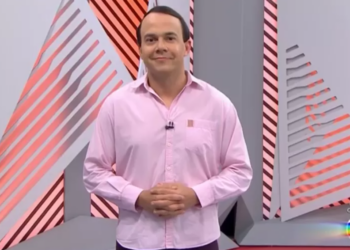 Apresentador do ‘Globo Esporte PE’ homenageia Gil do Vigor após eliminação (Crédito: Transmissão/ TV Globo)