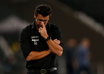 Alberto Valentim não é mais técnico do Cuiabá (Crédito: GettyImages)