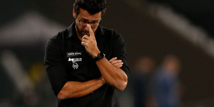 Alberto Valentim não é mais técnico do Cuiabá (Crédito: GettyImages)