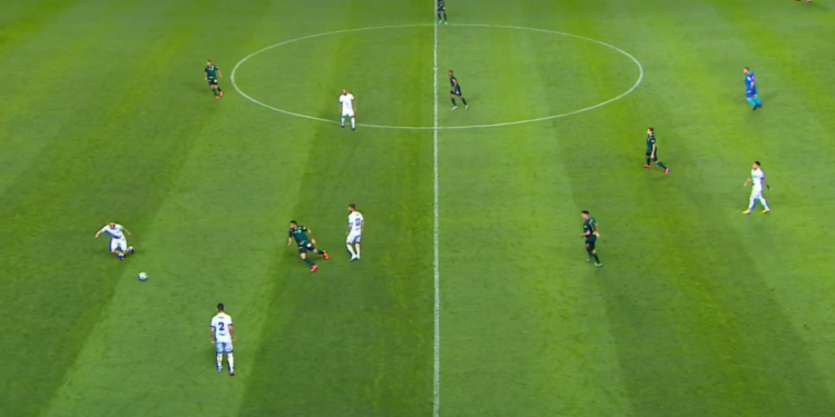 América-MG perde pênalti e só empata com o Criciúma pela Copa do Brasil (Crédito: Transmissão/ Premiere - 02/06/2021)